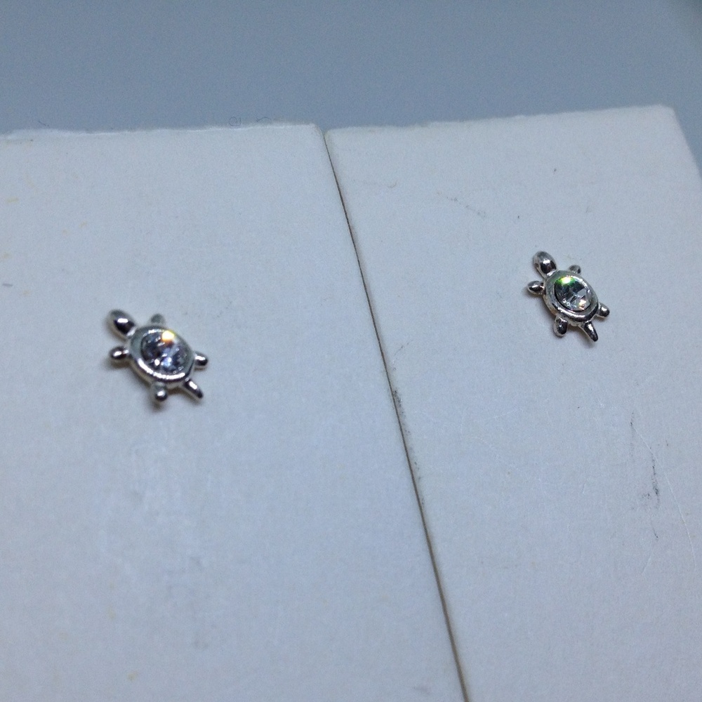 925 silver turtle stud earrings with clear crystal